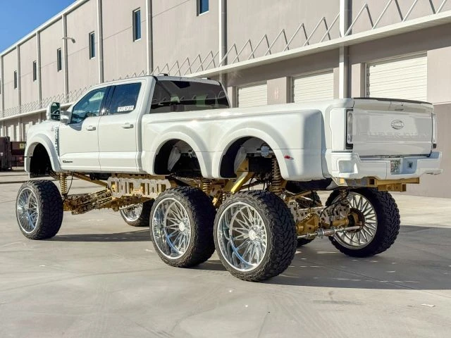 2025 Ford Super Duty 5th Gen - Image 5 of 21