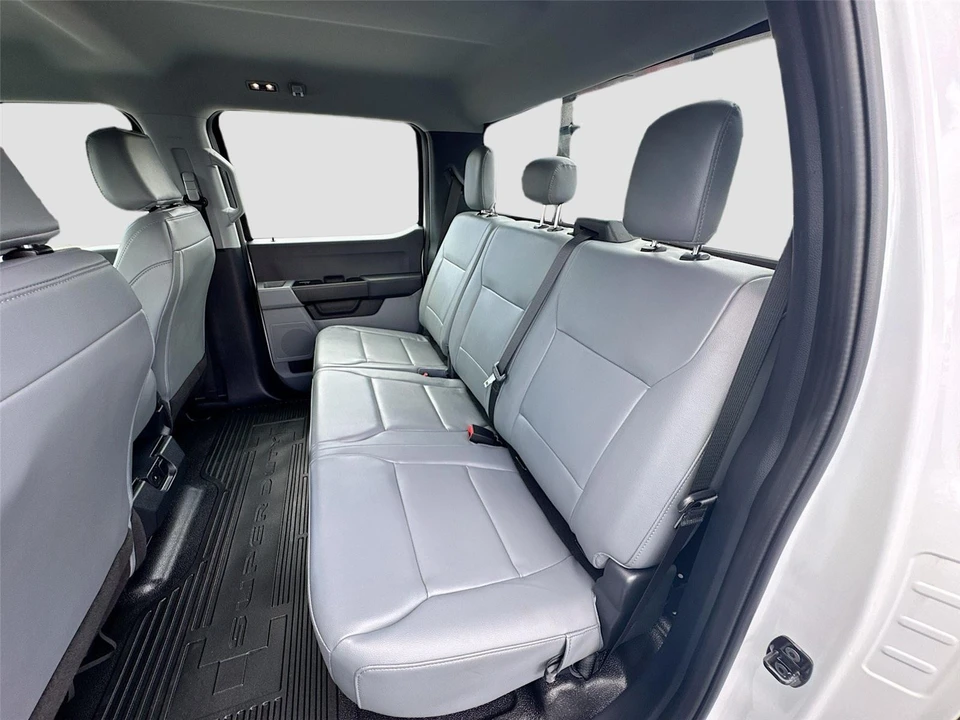2025 Ford Super Duty 5th Gen - Image 14 of 31