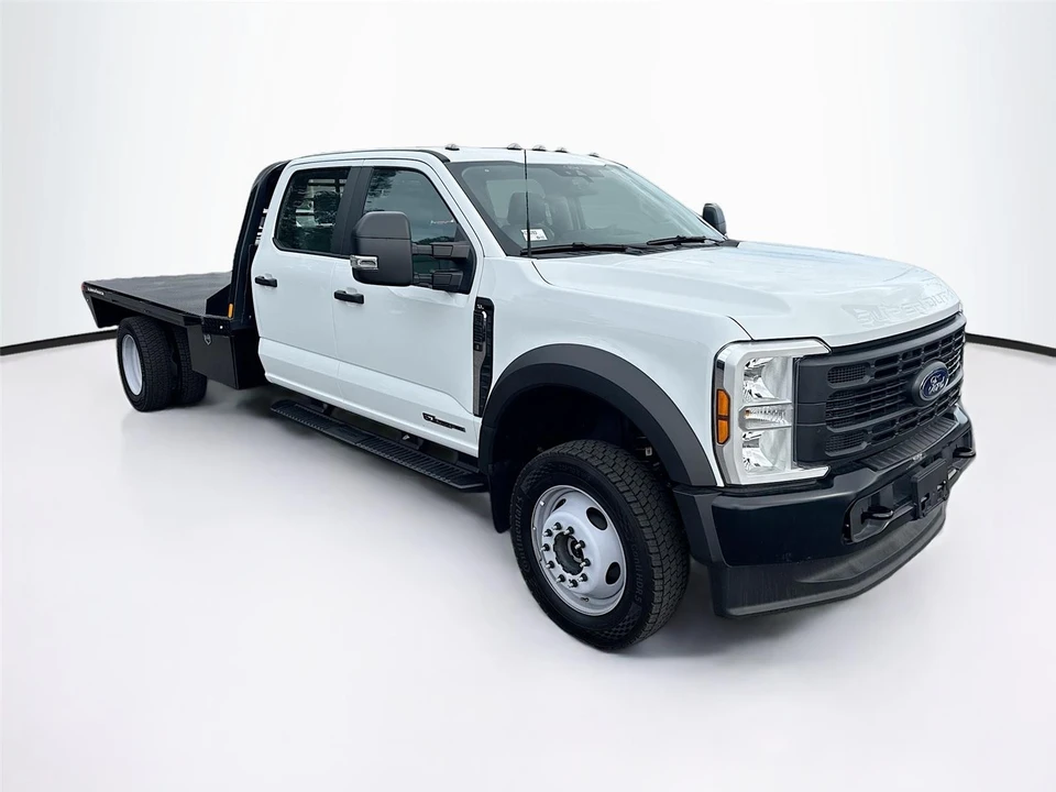 2025 Ford Super Duty 5th Gen - Image 7 of 16