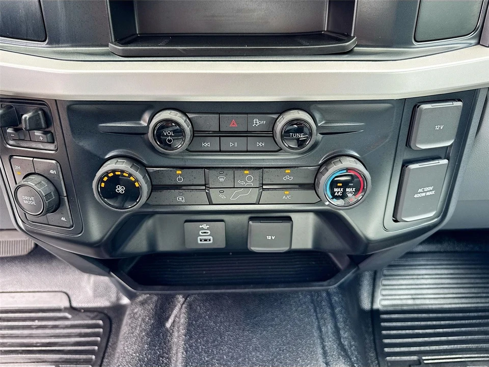 2025 Ford Super Duty 5th Gen - Image 11 of 21