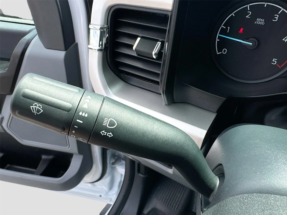 2025 Ford Super Duty 5th Gen - Image 5 of 31