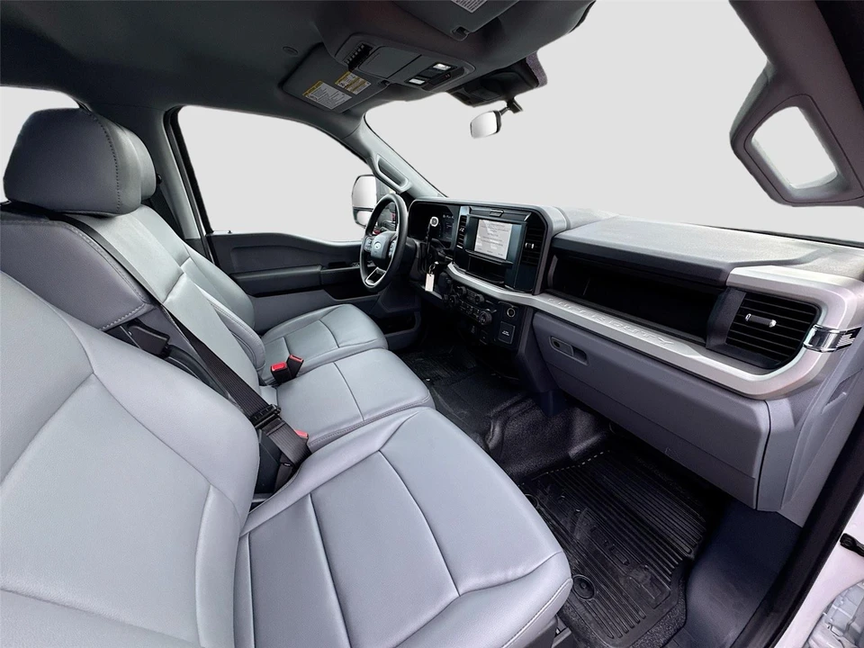 2025 Ford Super Duty 5th Gen - Image 16 of 16
