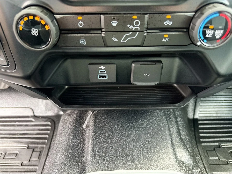 2025 Ford Super Duty 5th Gen - Image 13 of 31