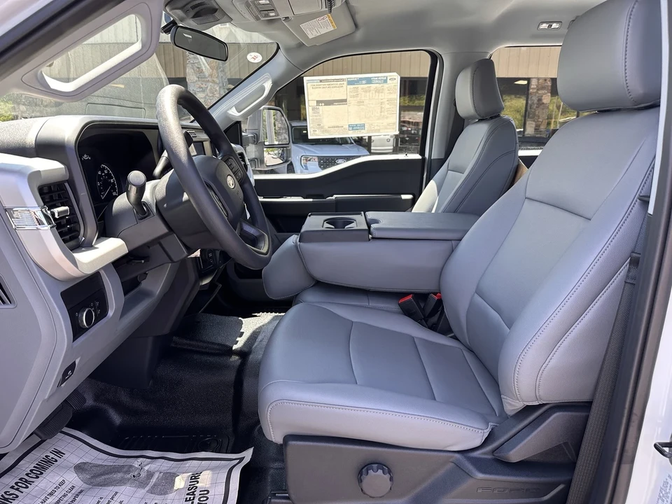 2025 Ford Super Duty 5th Gen - Image 8 of 21