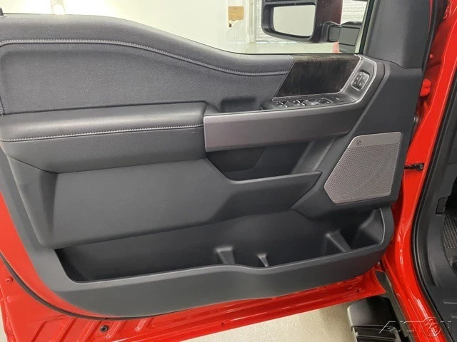 2025 Ford Super Duty 5th Gen - Image 11 of 12