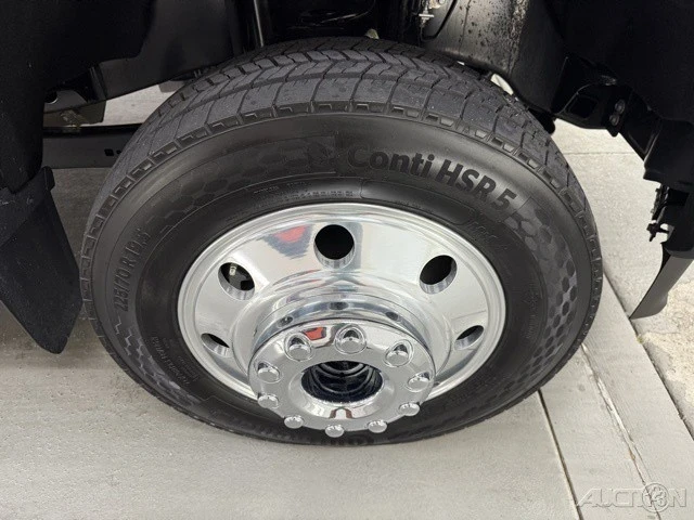 2025 Ford Super Duty 5th Gen - Image 4 of 12