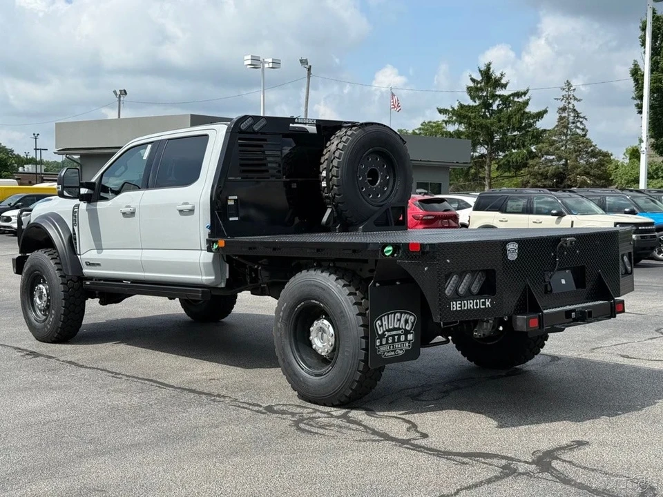 2025 Ford Super Duty 5th Gen - Image 5 of 12