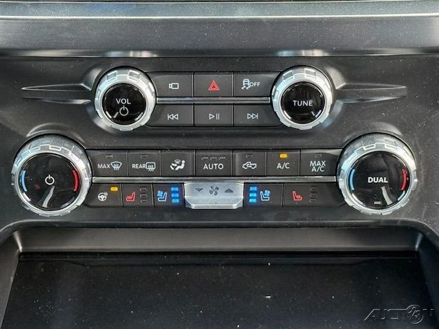 2025 Ford Super Duty 5th Gen - Image 16 of 21