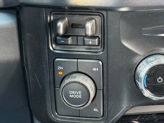 2025 Ford Super Duty 5th Gen - Image 15 of 21