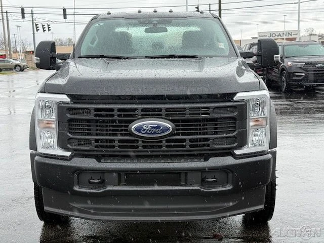 2025 Ford Super Duty 5th Gen - Image 10 of 21