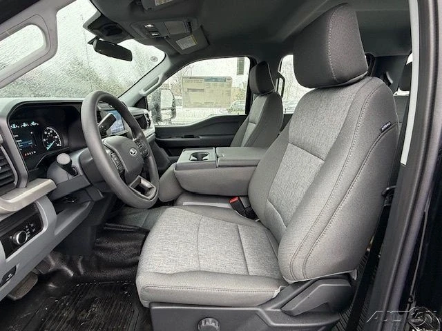 2025 Ford Super Duty 5th Gen - Image 14 of 21