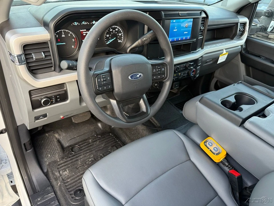 2025 Ford Super Duty 5th Gen - Image 11 of 12