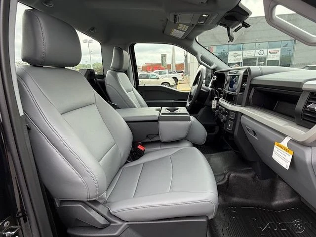 2025 Ford Super Duty 5th Gen - Image 17 of 21