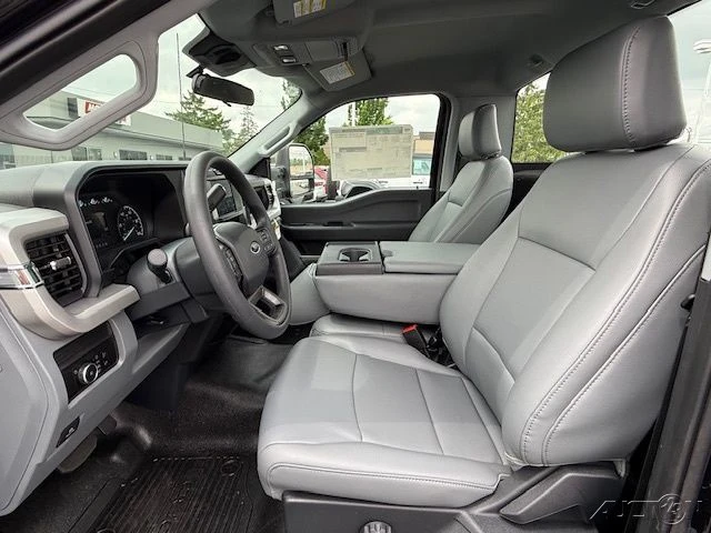 2025 Ford Super Duty 5th Gen - Image 14 of 21