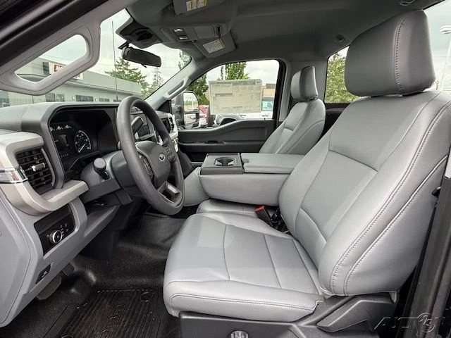 2025 Ford Super Duty 5th Gen - Image 14 of 21