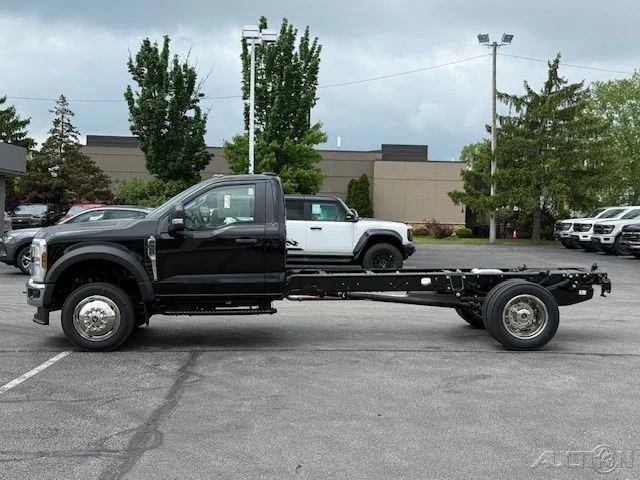 2025 Ford Super Duty 5th Gen - Image 2 of 21