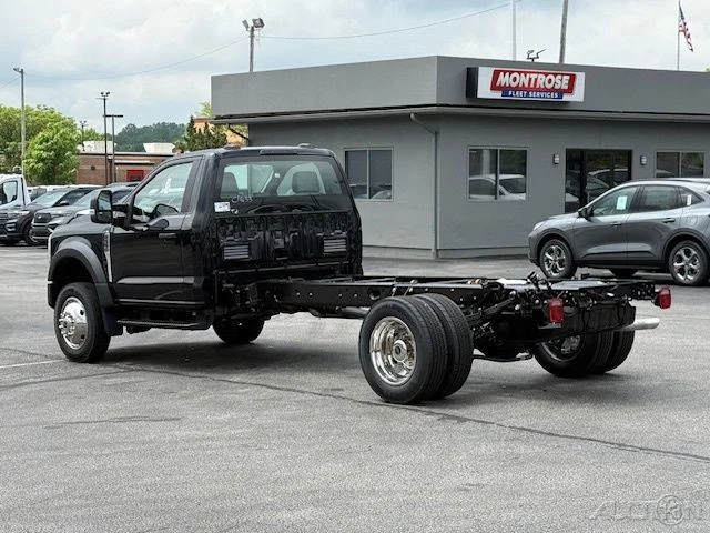 2025 Ford Super Duty 5th Gen - Image 3 of 21