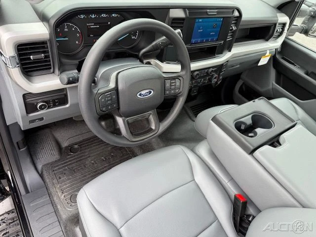 2025 Ford Super Duty 5th Gen - Image 13 of 21