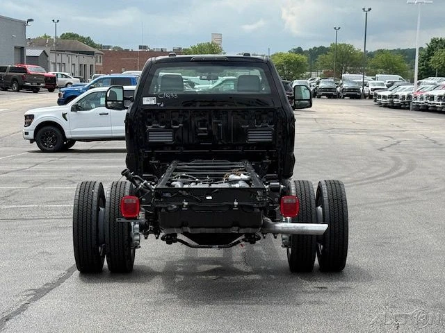 2025 Ford Super Duty 5th Gen - Image 5 of 21