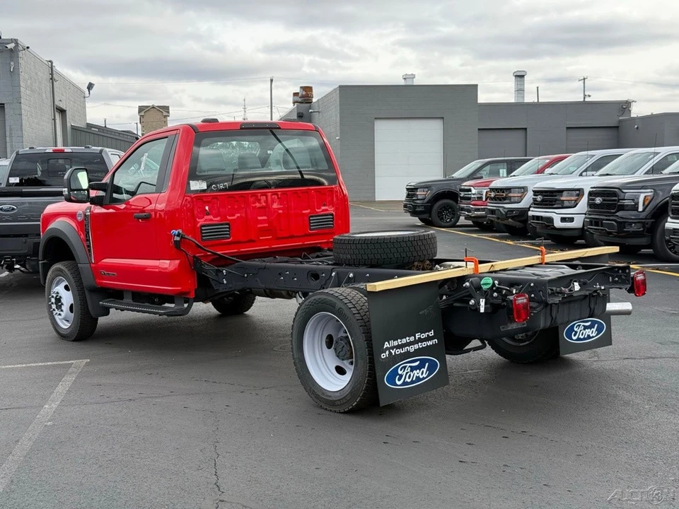 2025 Ford Super Duty 5th Gen - Image 3 of 12