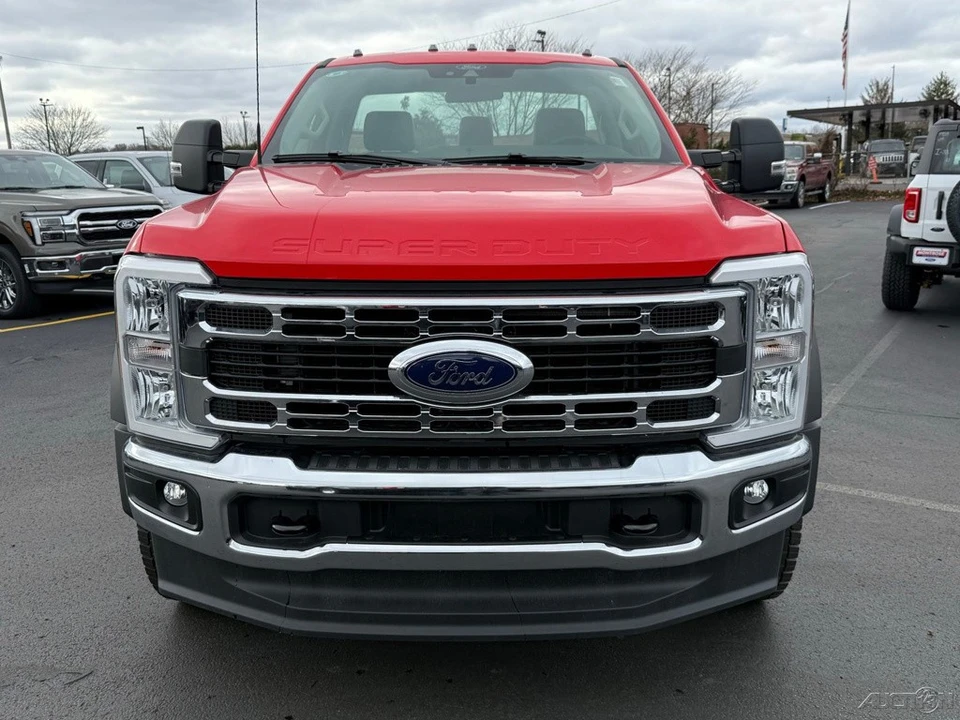 2025 Ford Super Duty 5th Gen - Image 10 of 12