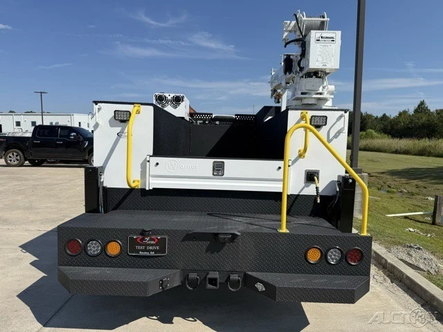 2025 Ford Super Duty 5th Gen - Image 6 of 12
