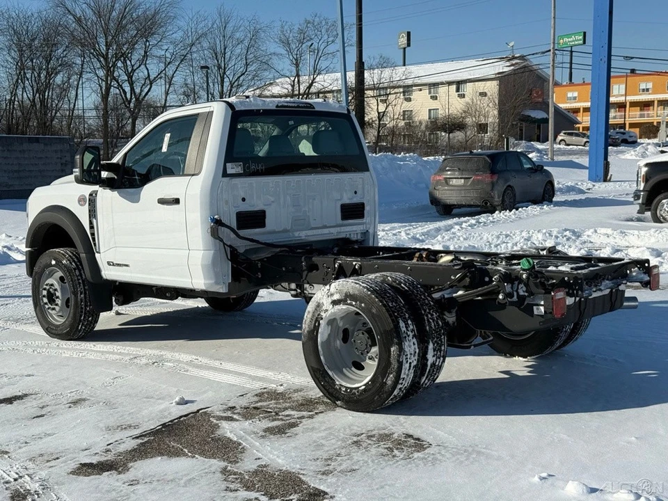 2025 Ford Super Duty 5th Gen - Image 3 of 12