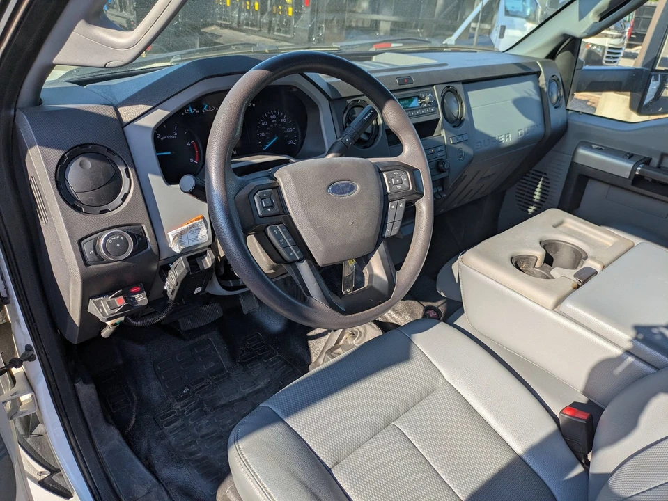 2025 Ford F-Series - Image 14 of 31