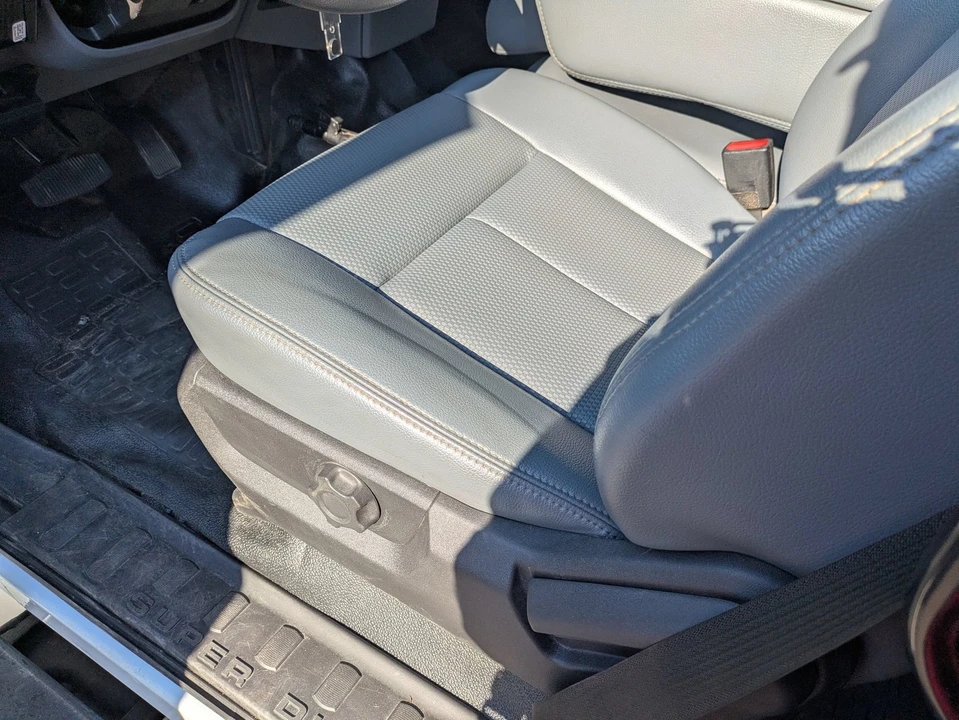 2025 Ford F-Series - Image 13 of 31