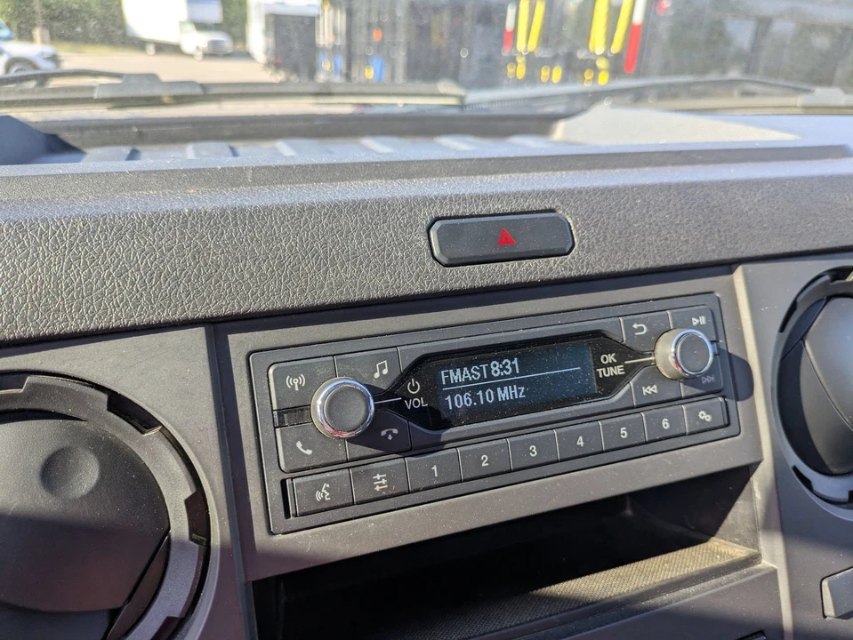 2025 Ford F-Series - Image 23 of 31
