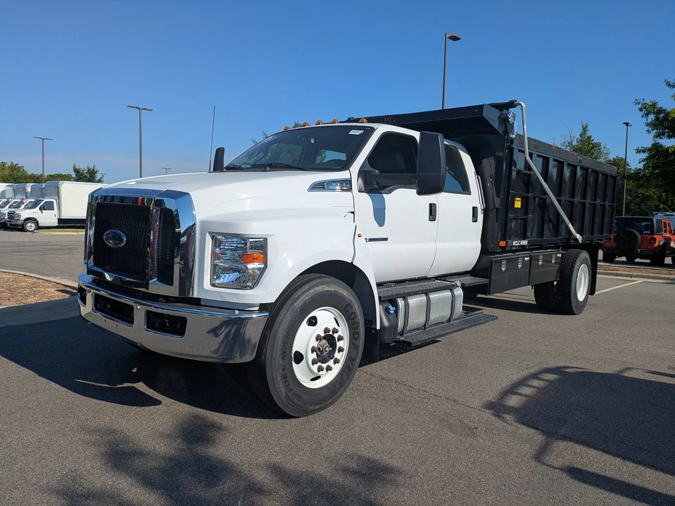 2025 Ford F-Series - Image 6 of 31