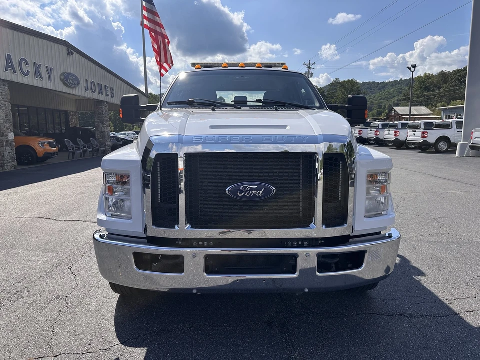 2025 Ford F-Series - Image 3 of 30