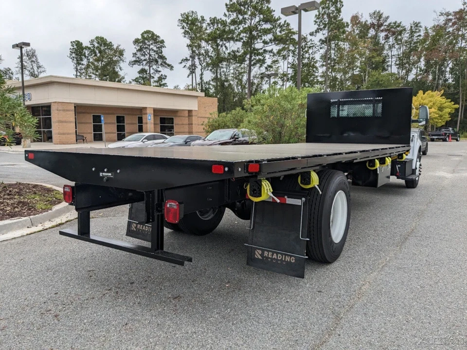 2025 Ford Super Duty 5th Gen - Image 4 of 21