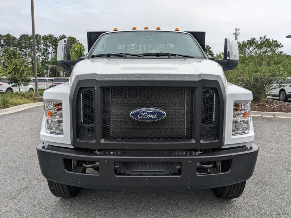 2025 Ford Super Duty 5th Gen - Image 9 of 21
