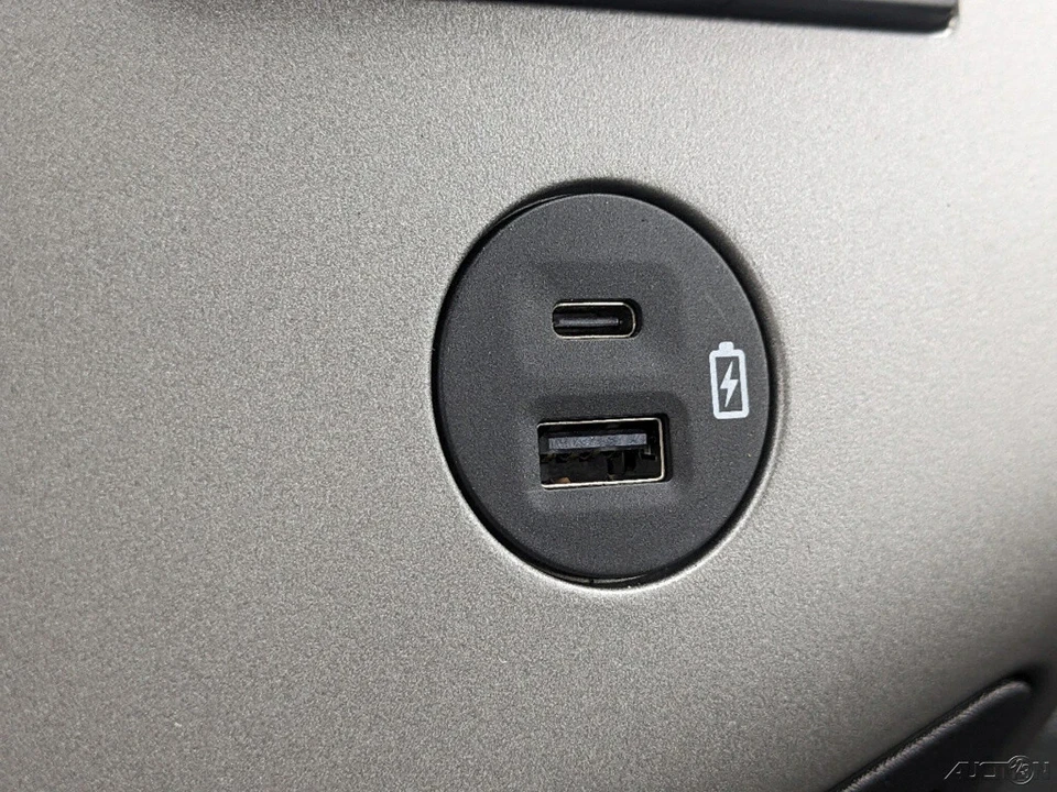 2025 Ford Super Duty 5th Gen - Image 19 of 21