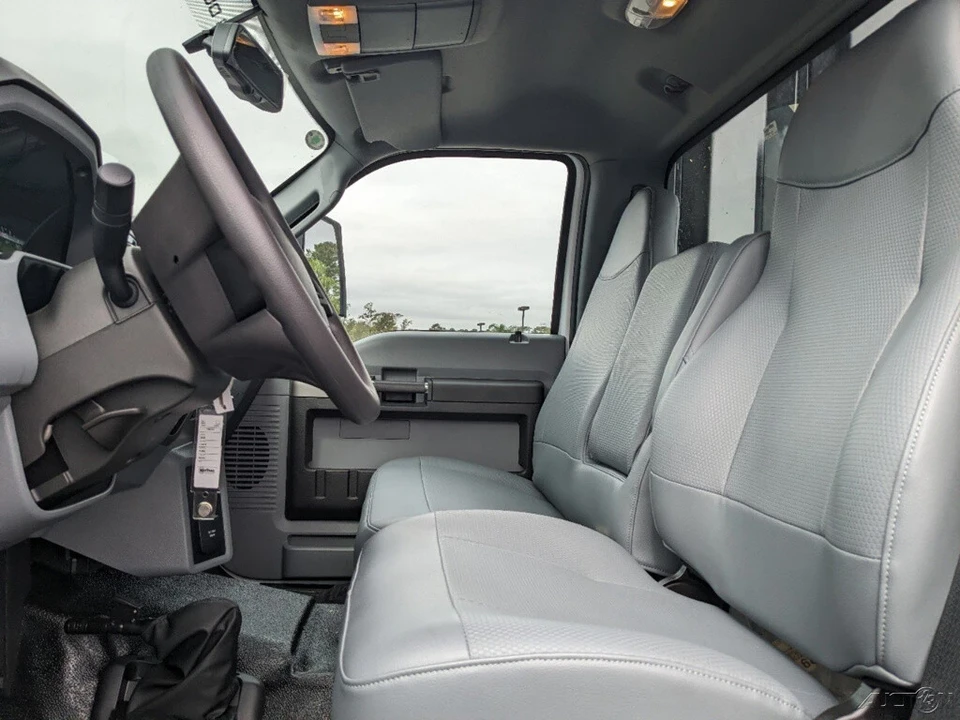 2025 Ford Super Duty 5th Gen - Image 13 of 21
