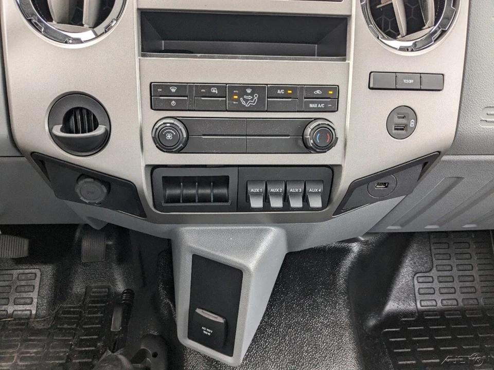 2025 Ford Super Duty 5th Gen - Image 17 of 21