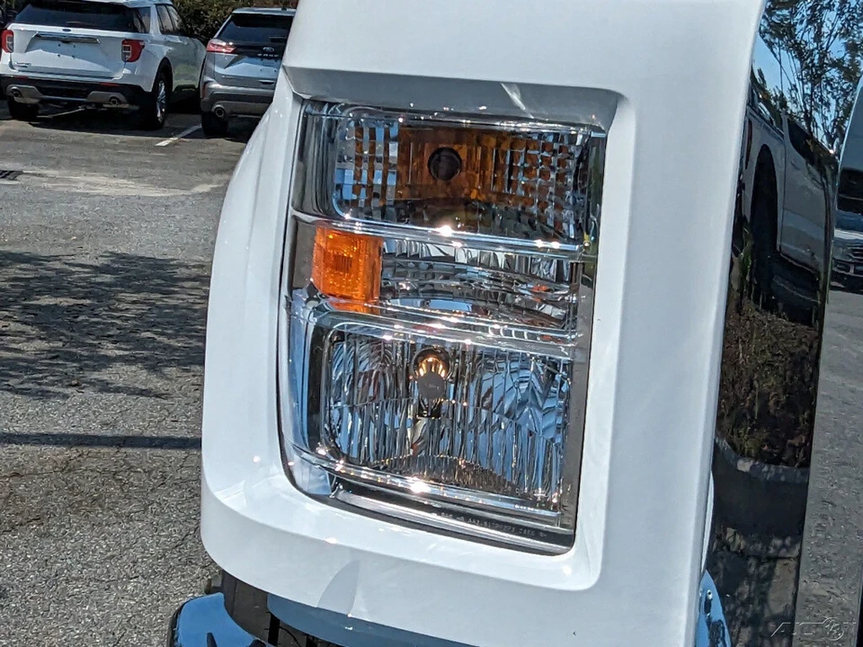 2025 Ford Super Duty 5th Gen - Image 10 of 21