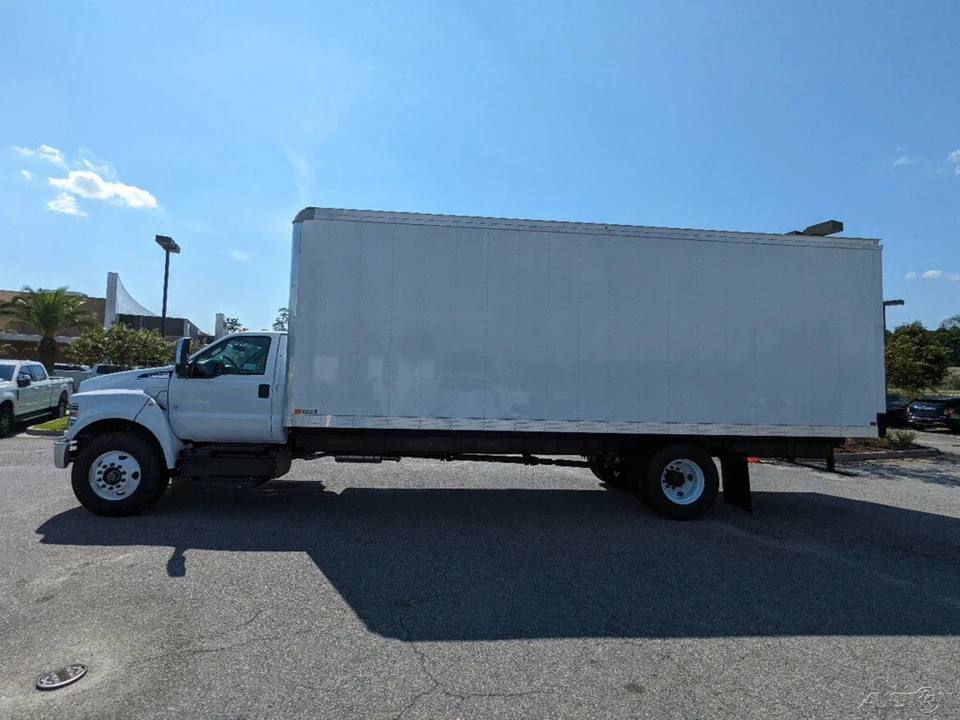 2025 Ford Super Duty 5th Gen - Image 7 of 21
