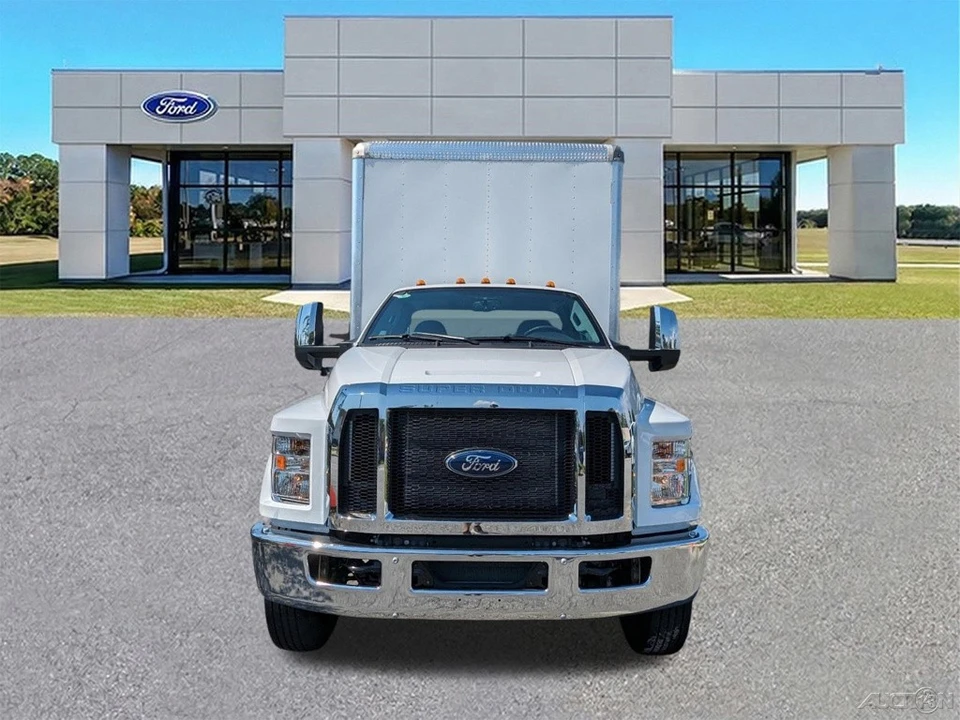 2025 Ford Super Duty 5th Gen - Image 9 of 21