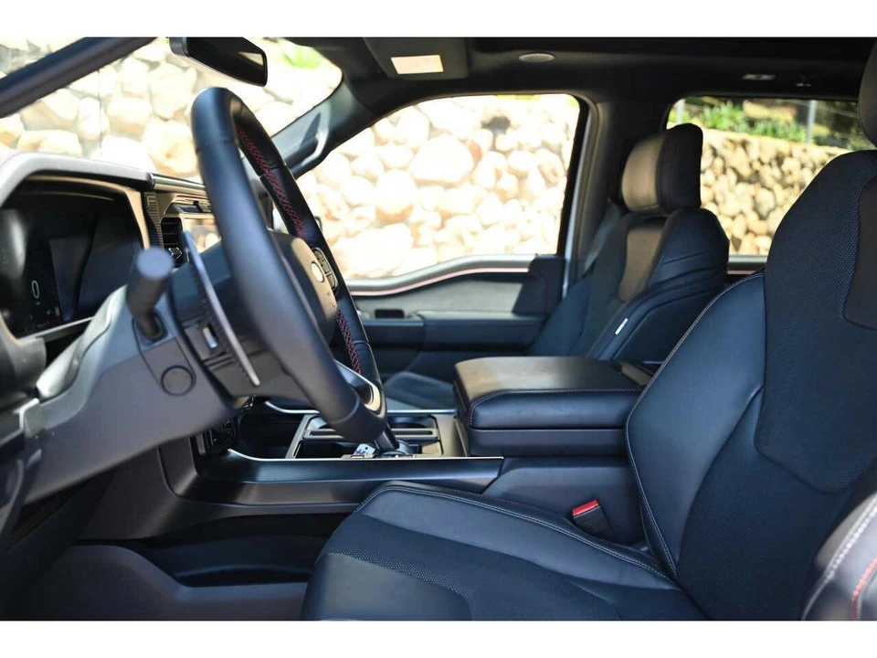 2025 Ford F-150 14th Gen - Image 18 of 20