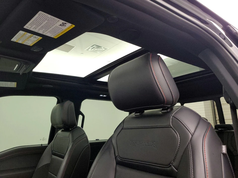 2025 Ford F-150 Raptor 14th Gen - Image 21 of 28