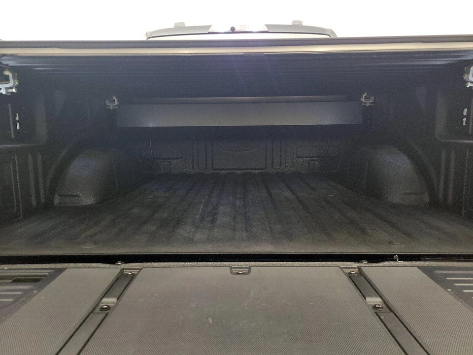 2025 Ford F-150 Raptor 14th Gen - Image 23 of 28