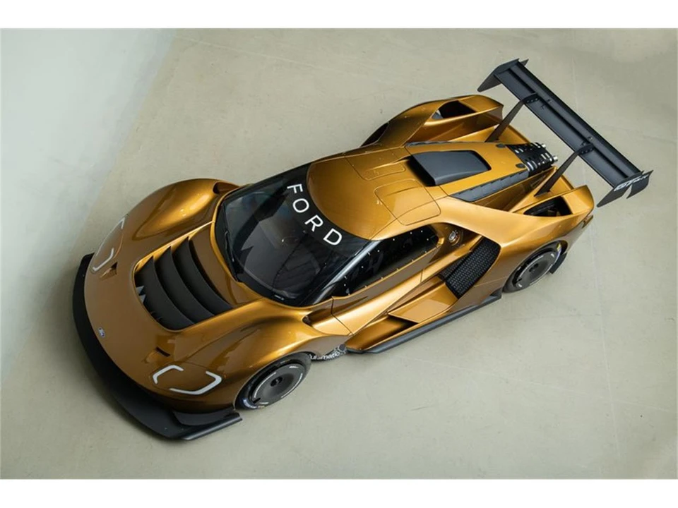 2025 Ford GT - Image 4 of 31
