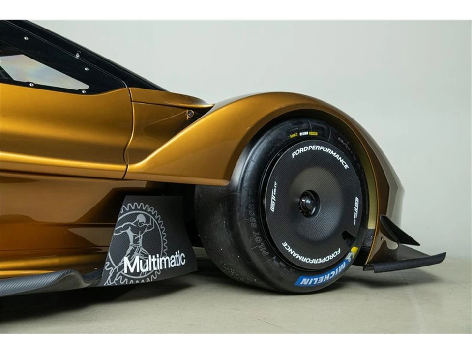 2025 Ford GT - Image 7 of 31