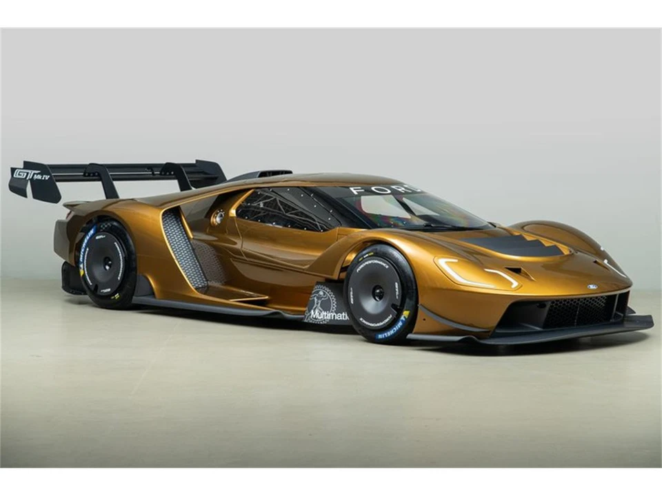 2025 Ford GT - Image 27 of 31