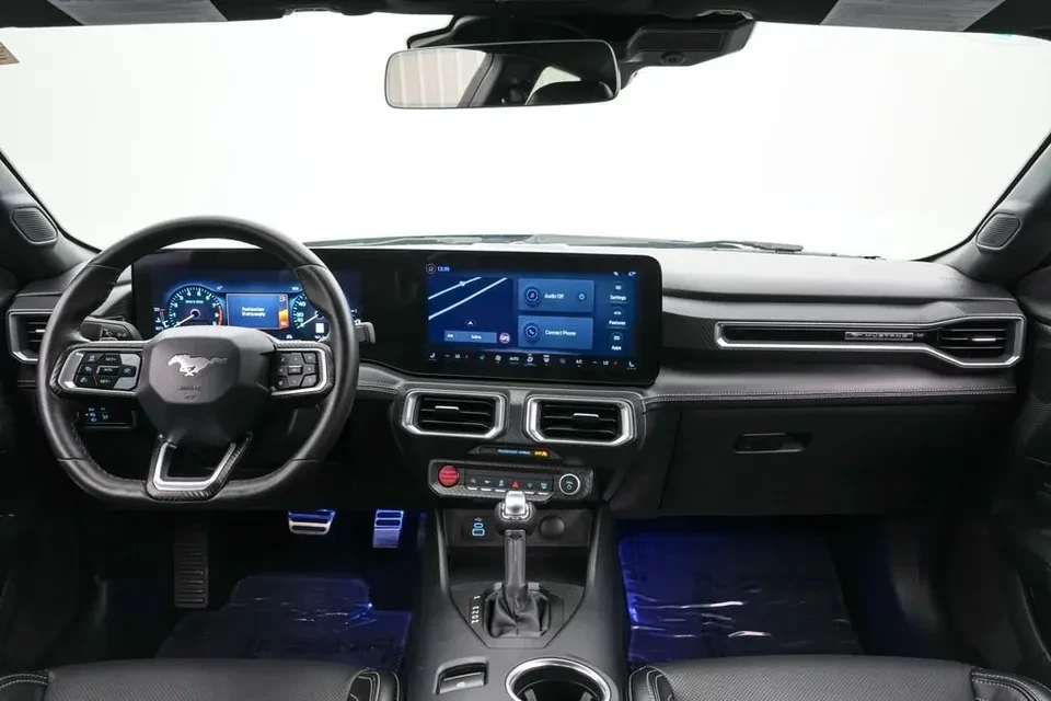 2025 Ford GT - Image 8 of 10