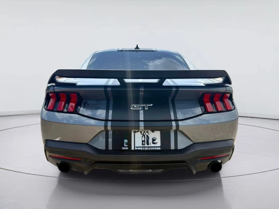 2025 Ford GT - Image 4 of 15