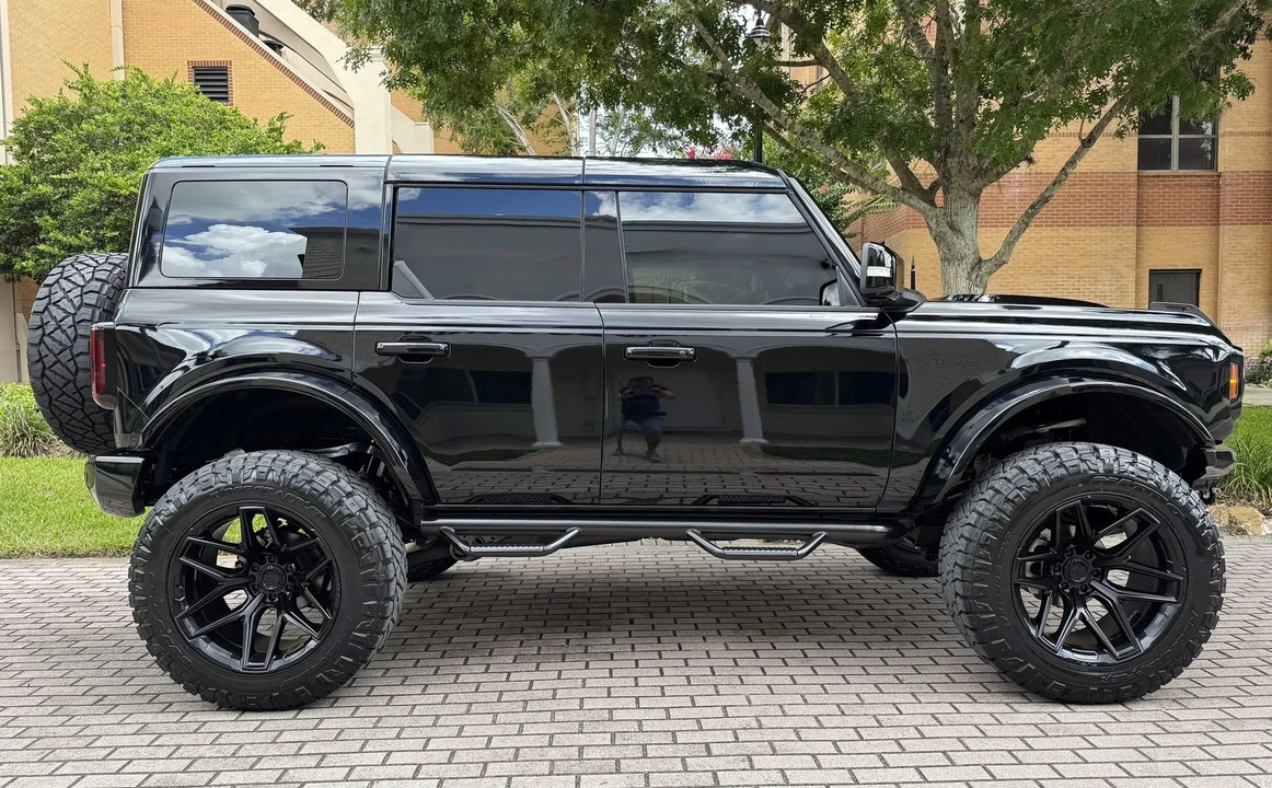 2025 Ford Bronco 6th Gen - Image 4 of 21