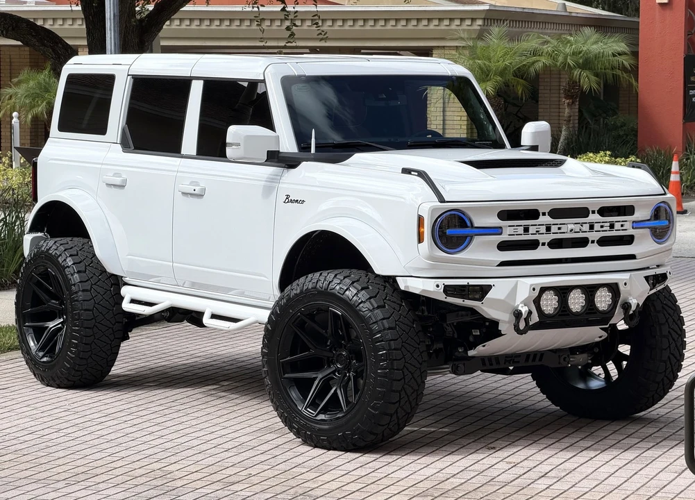2025 Ford Bronco 6th Gen - Image 6 of 21